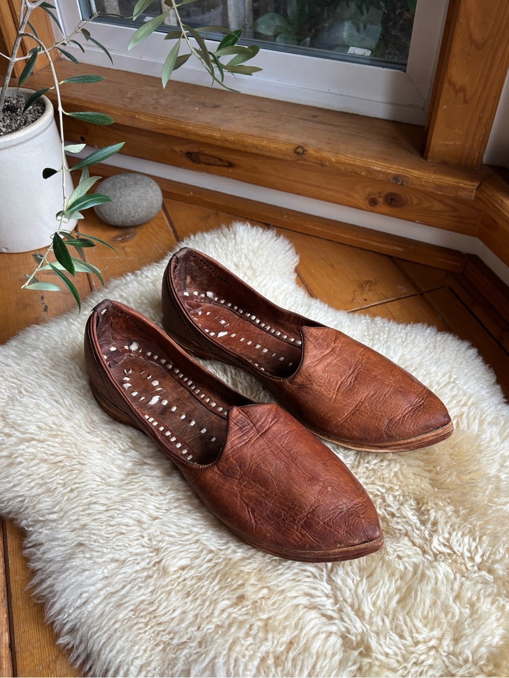 Vintage Handmade Indian Leather Juttis